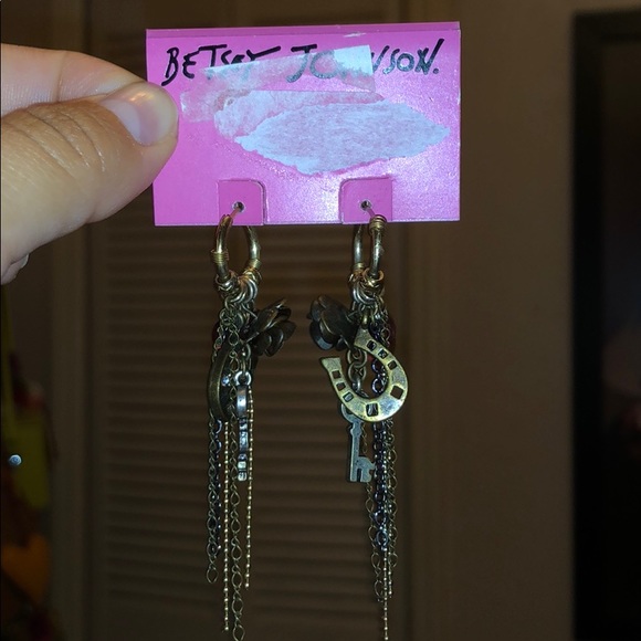 Betsey Johnson horseshoe multi charm earrings vintage - Picture 2 of 5